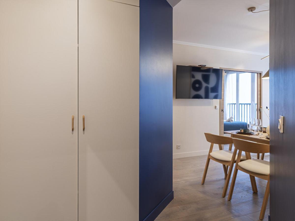 The Blue Suite On Champs Elysees Avenue Parigi Esterno foto