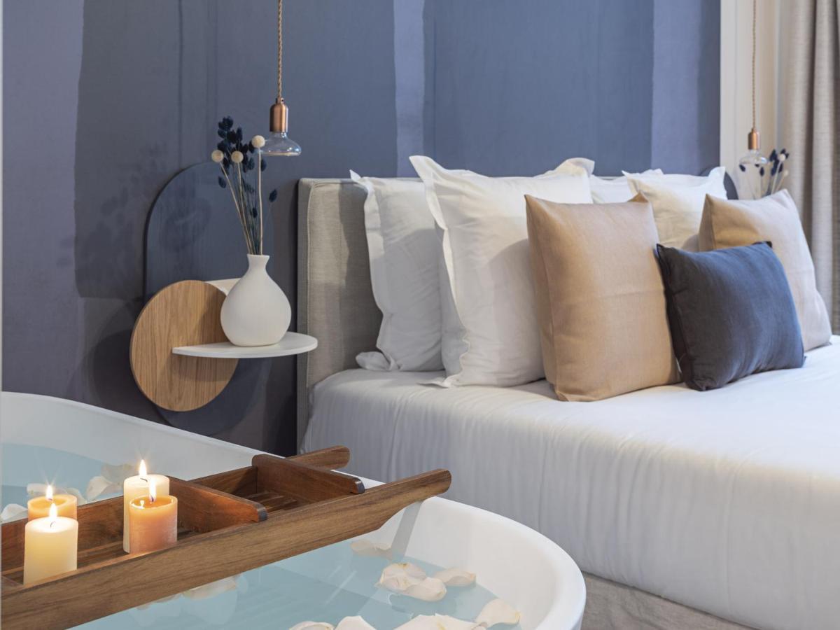 The Blue Suite On Champs Elysees Avenue Parigi Esterno foto