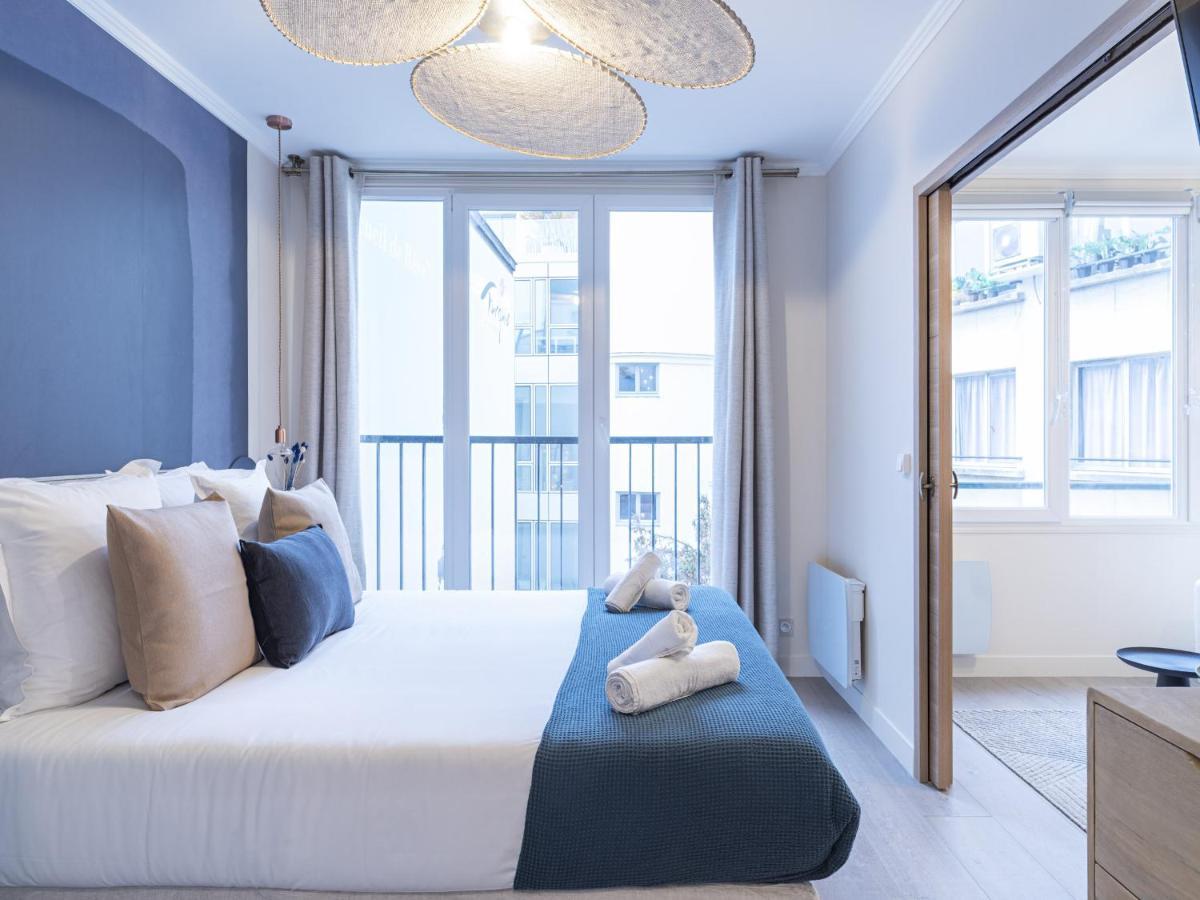 The Blue Suite On Champs Elysees Avenue Parigi Esterno foto
