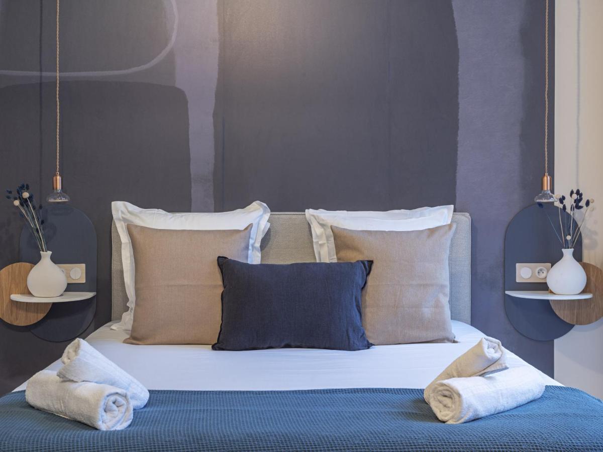 The Blue Suite On Champs Elysees Avenue Parigi Esterno foto