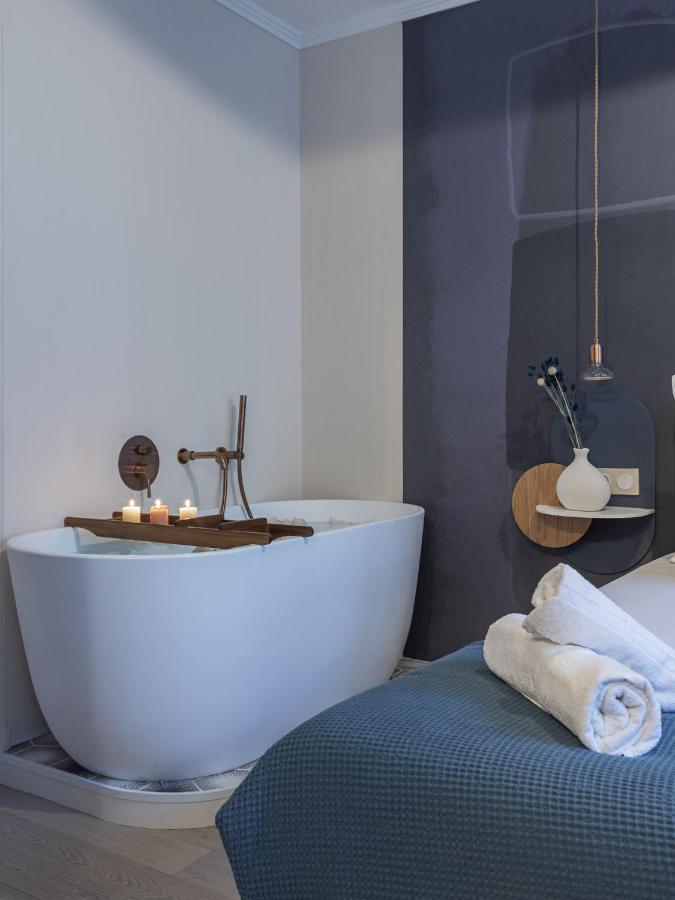 The Blue Suite On Champs Elysees Avenue Parigi Esterno foto