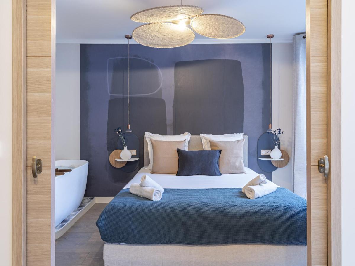 The Blue Suite On Champs Elysees Avenue Parigi Esterno foto