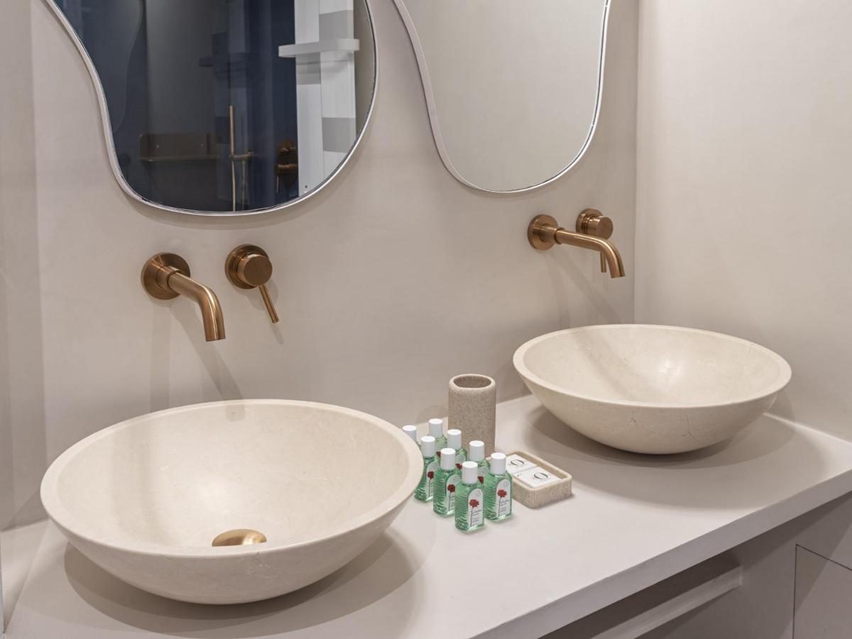 The Blue Suite On Champs Elysees Avenue Parigi Esterno foto
