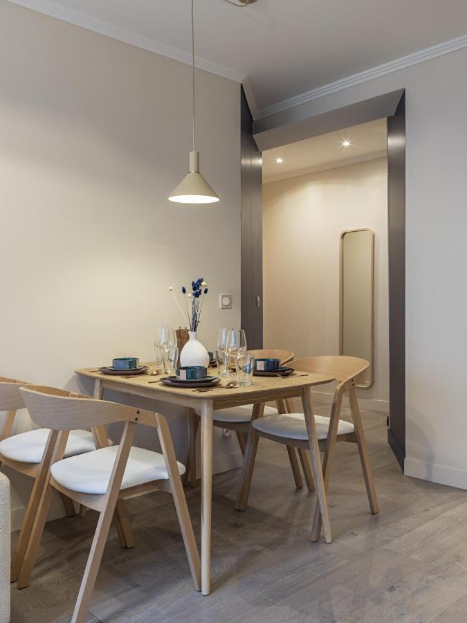 The Blue Suite On Champs Elysees Avenue Parigi Esterno foto